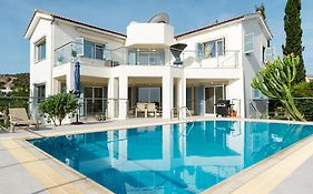 Villa Riverside