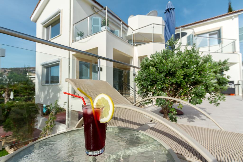 Villa Riverside Polis Exterior foto